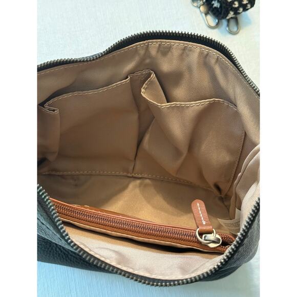 EUC The Sak Jasmine Small Hobo Bag Black Leather Everyday Shoulder - Picture 9 of 11